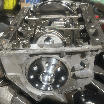 Engine crankshaft rear flange