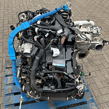 Engine top plastic cover